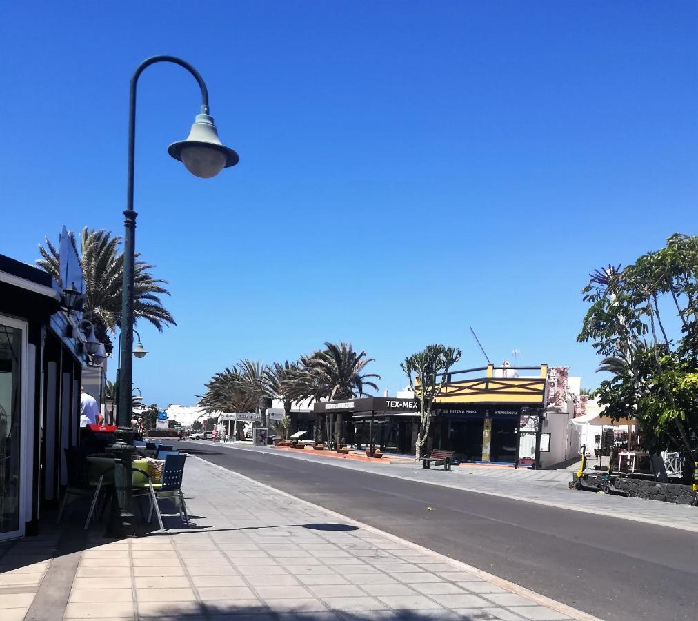 Marina Beach-Apartamentos Tahiche Costa Teguise Luaran gambar